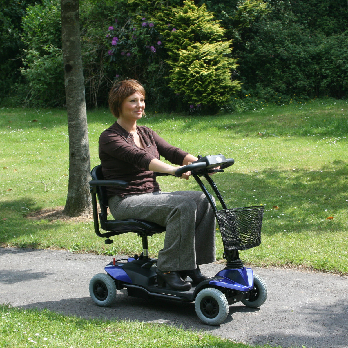 ST1 Scooter Blue