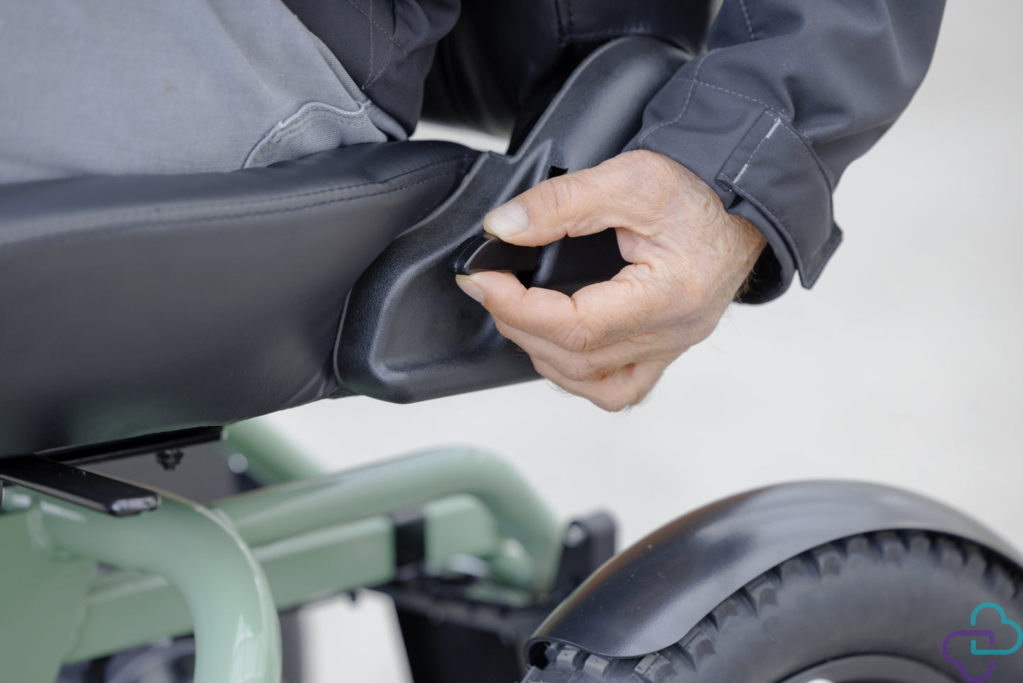 Scoozy Sterling S800 Mobility Scooter