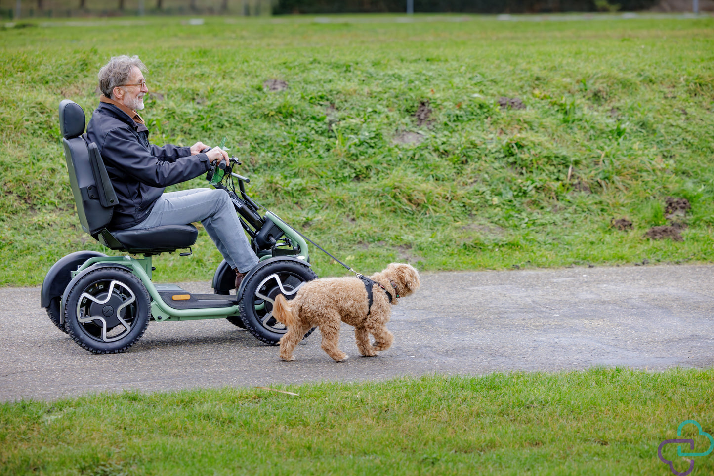 Scoozy Sterling S800 Mobility Scooter
