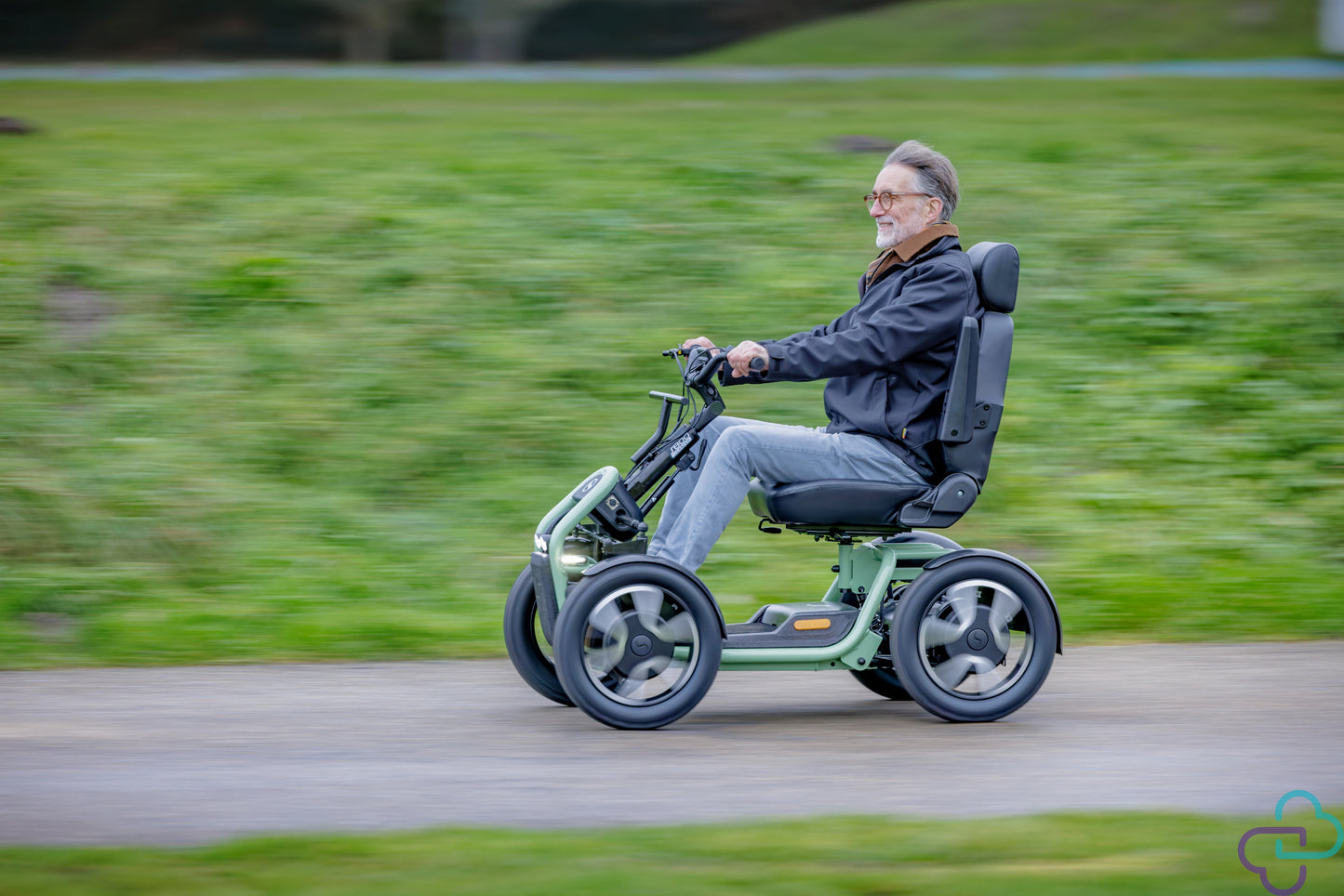 Scoozy Sterling S800 Mobility Scooter