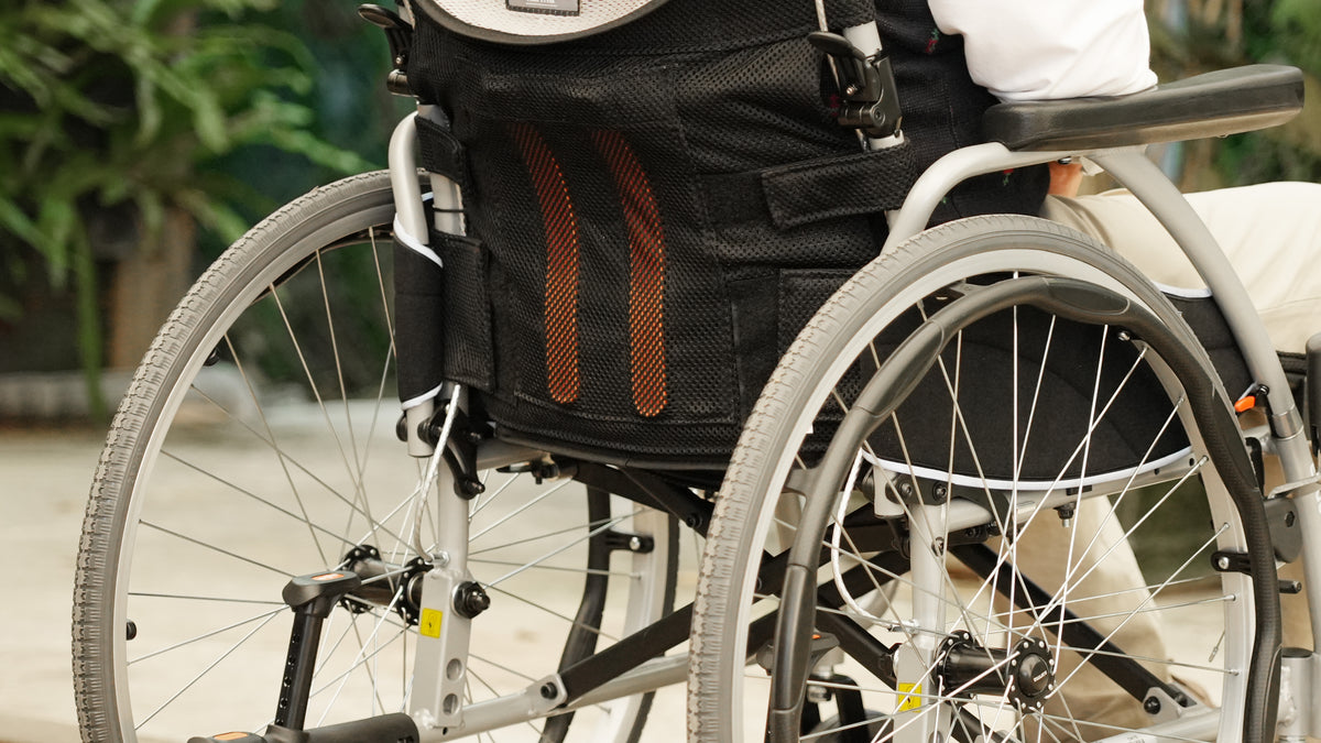 Karma Ergo 3 patented Ergo Lumbar Support back inserts